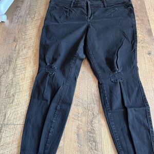 Torrid Black Distressed Jegging